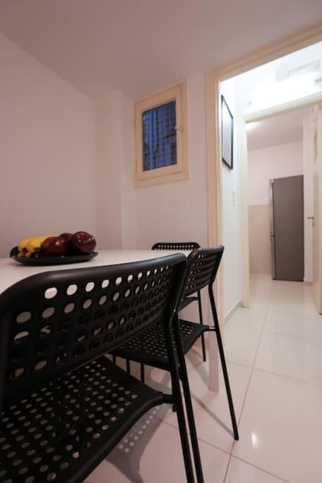 Syntagma Square, 70Sqm Pentelis Sunny Apartment Athen Eksteriør billede
