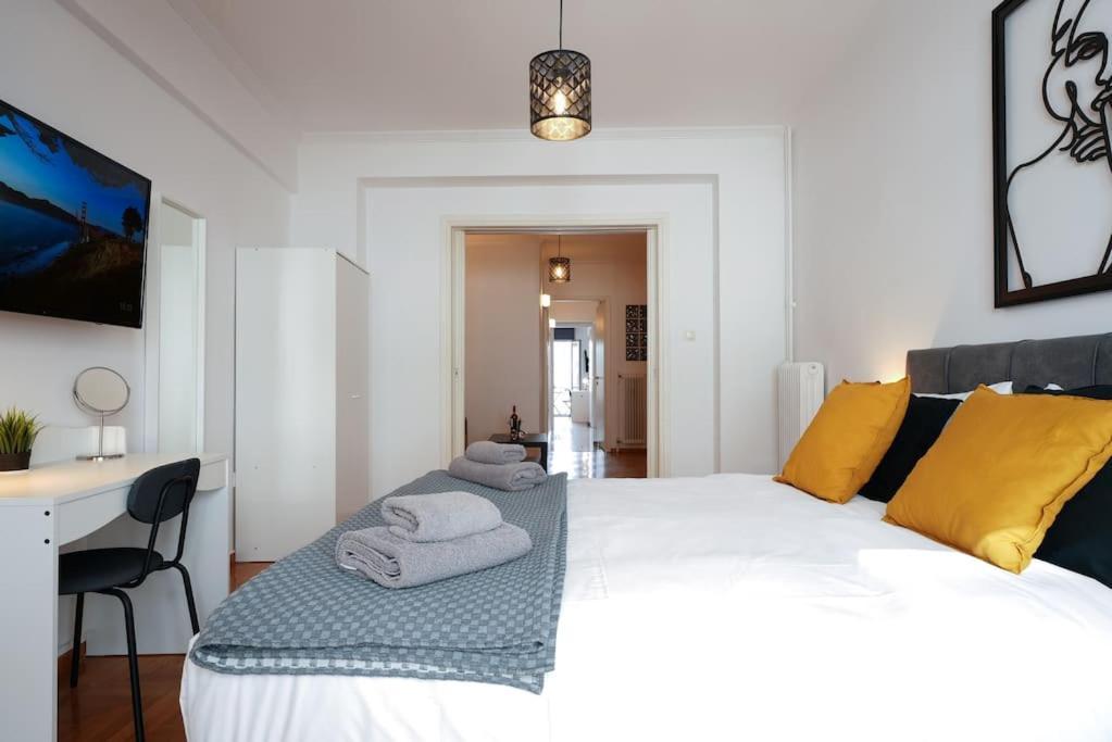 Syntagma Square, 70Sqm Pentelis Sunny Apartment Athen Eksteriør billede