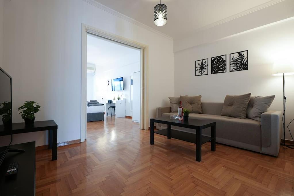 Syntagma Square, 70Sqm Pentelis Sunny Apartment Athen Eksteriør billede