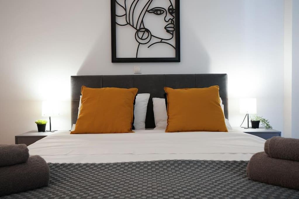 Syntagma Square, 70Sqm Pentelis Sunny Apartment Athen Eksteriør billede