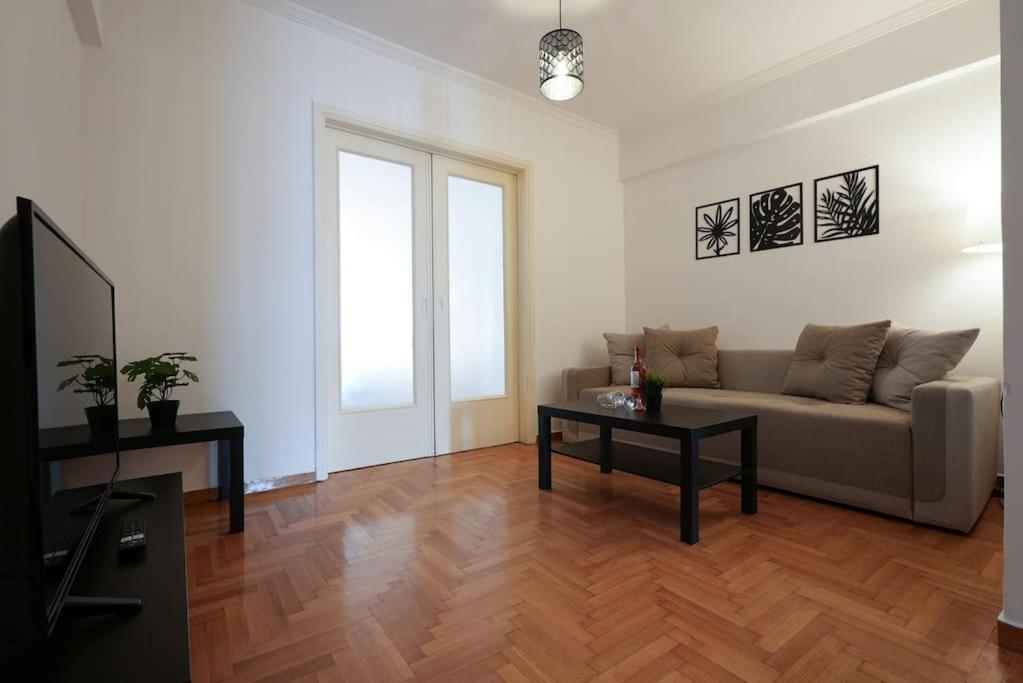 Syntagma Square, 70Sqm Pentelis Sunny Apartment Athen Eksteriør billede