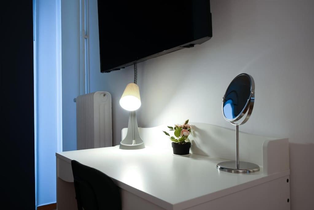 Syntagma Square, 70Sqm Pentelis Sunny Apartment Athen Eksteriør billede